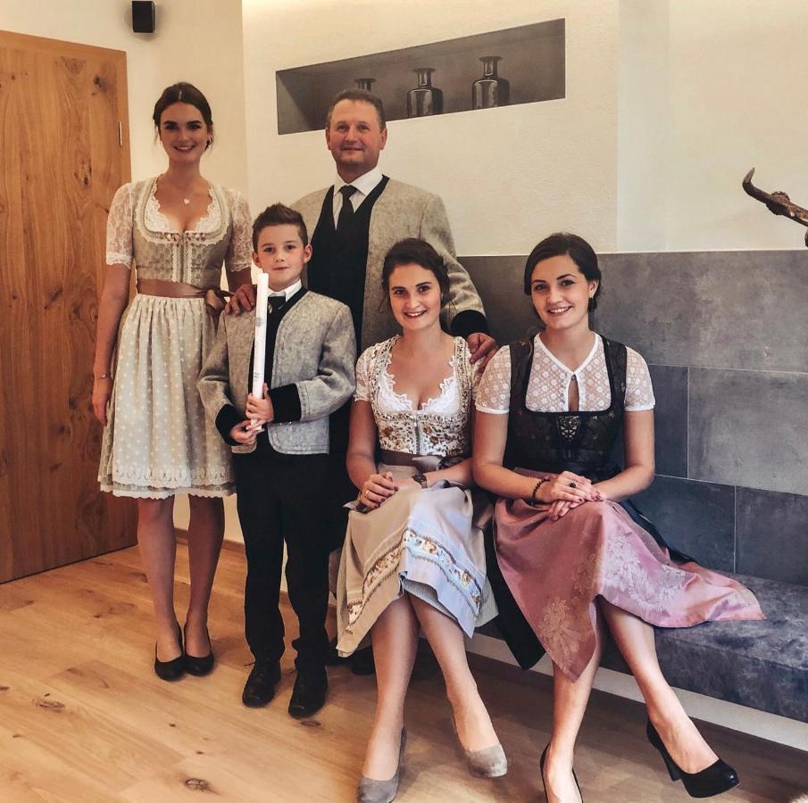 Feriendorf Joggler - Chalets Nahe Der Gondel Zell am Ziller Bagian luar foto
