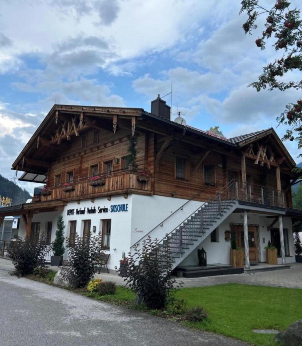 Feriendorf Joggler - Chalets Nahe Der Gondel Zell am Ziller Bagian luar foto