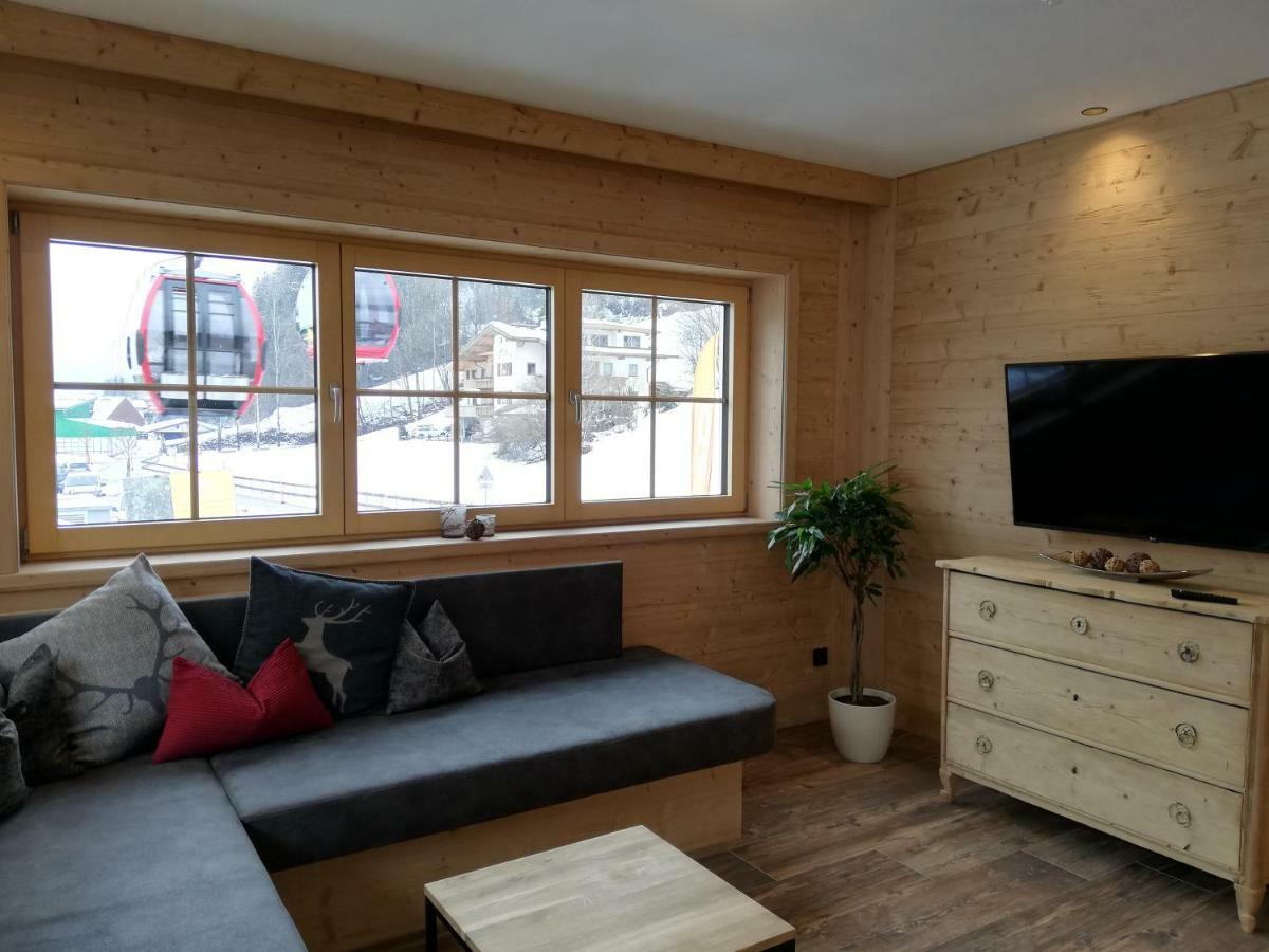 Feriendorf Joggler - Chalets Nahe Der Gondel Zell am Ziller Bagian luar foto