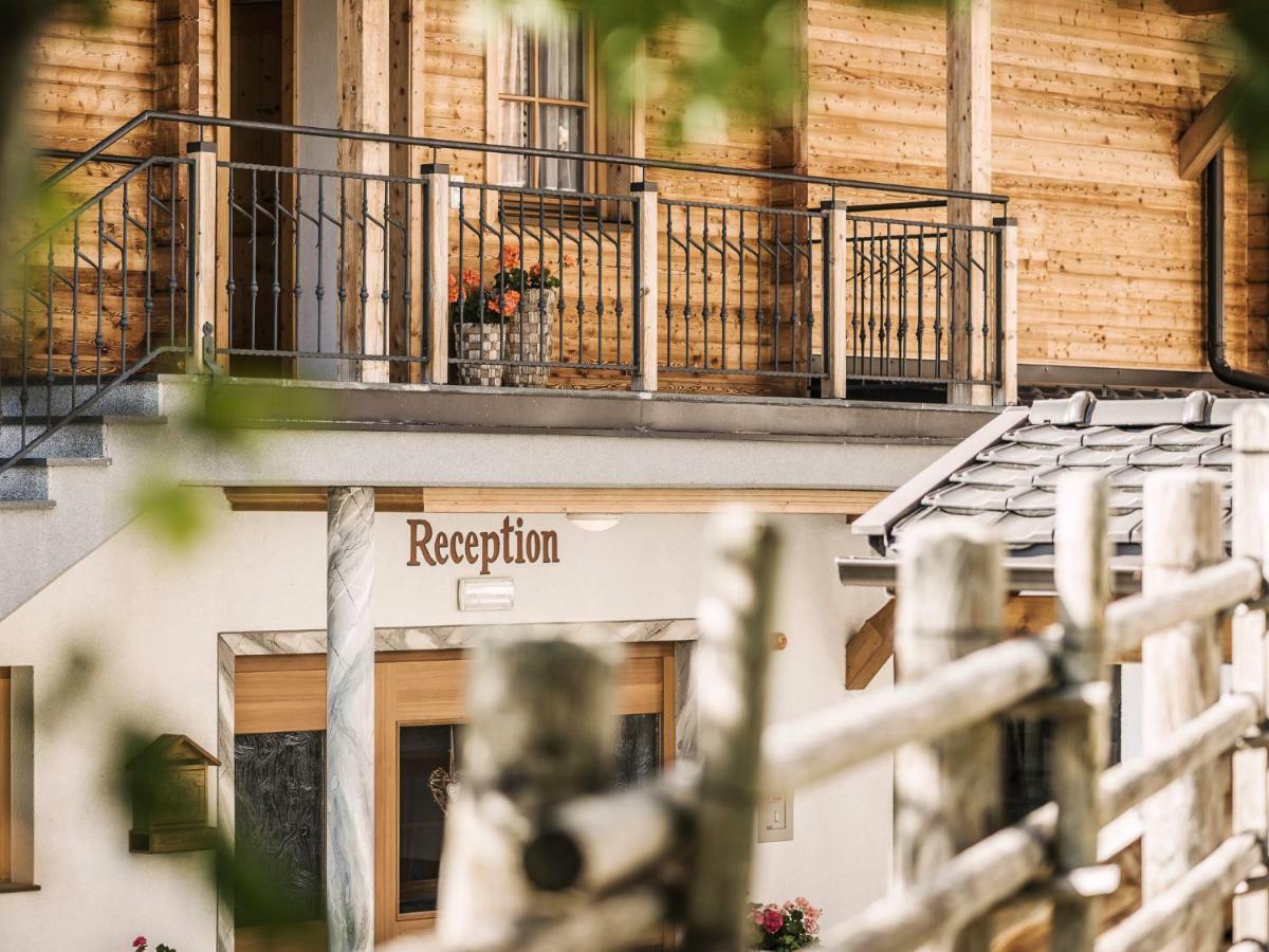 Feriendorf Joggler - Chalets Nahe Der Gondel Zell am Ziller Bagian luar foto